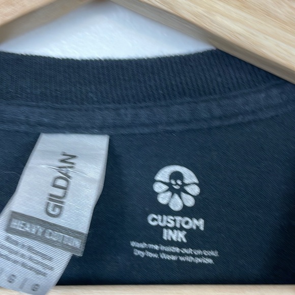 Gildan The Addams Family Short Sleeve Mens L Pullover Cast Production T Shirt - Picture 8 of 8